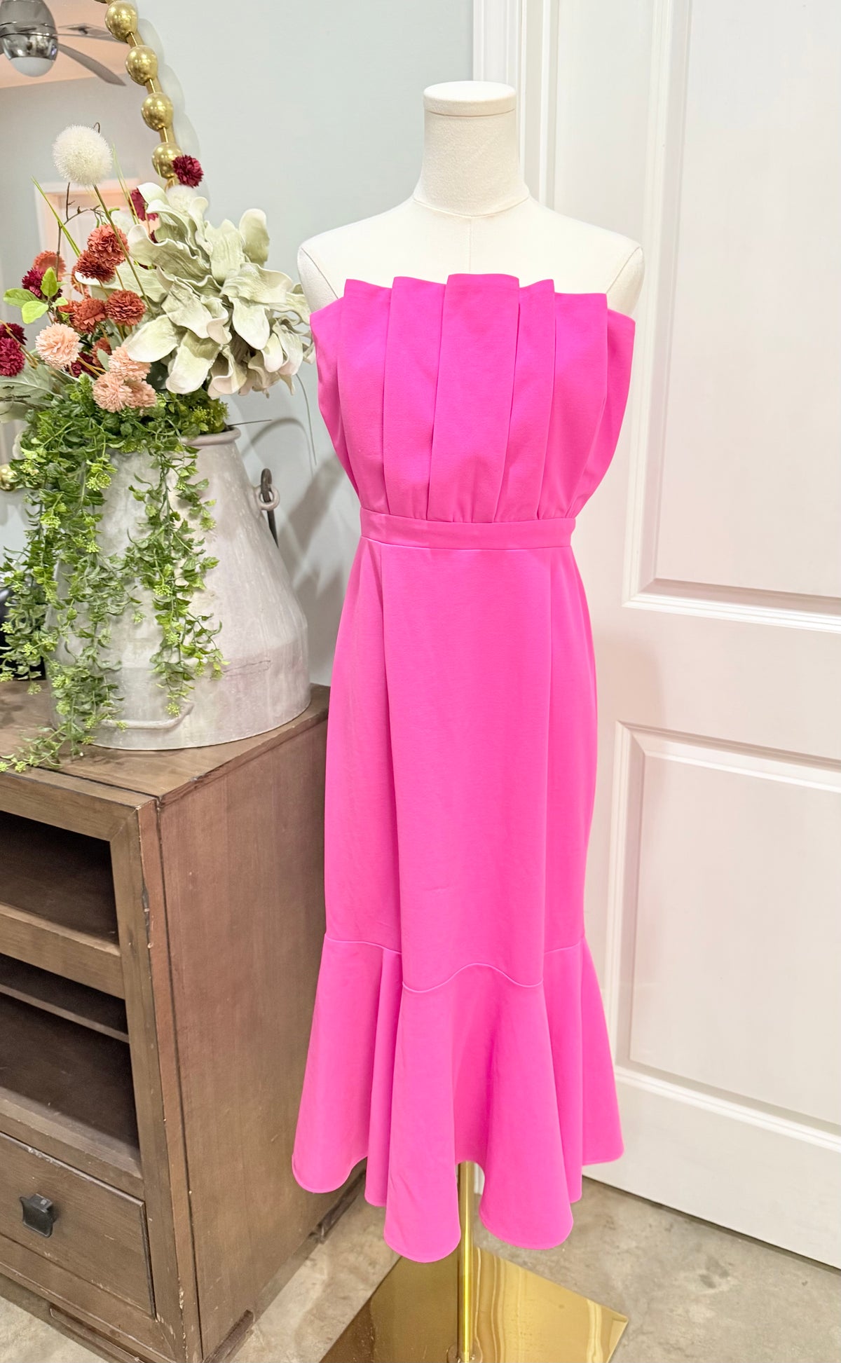 Womens Pink Scalloped Party Dress Large EUC