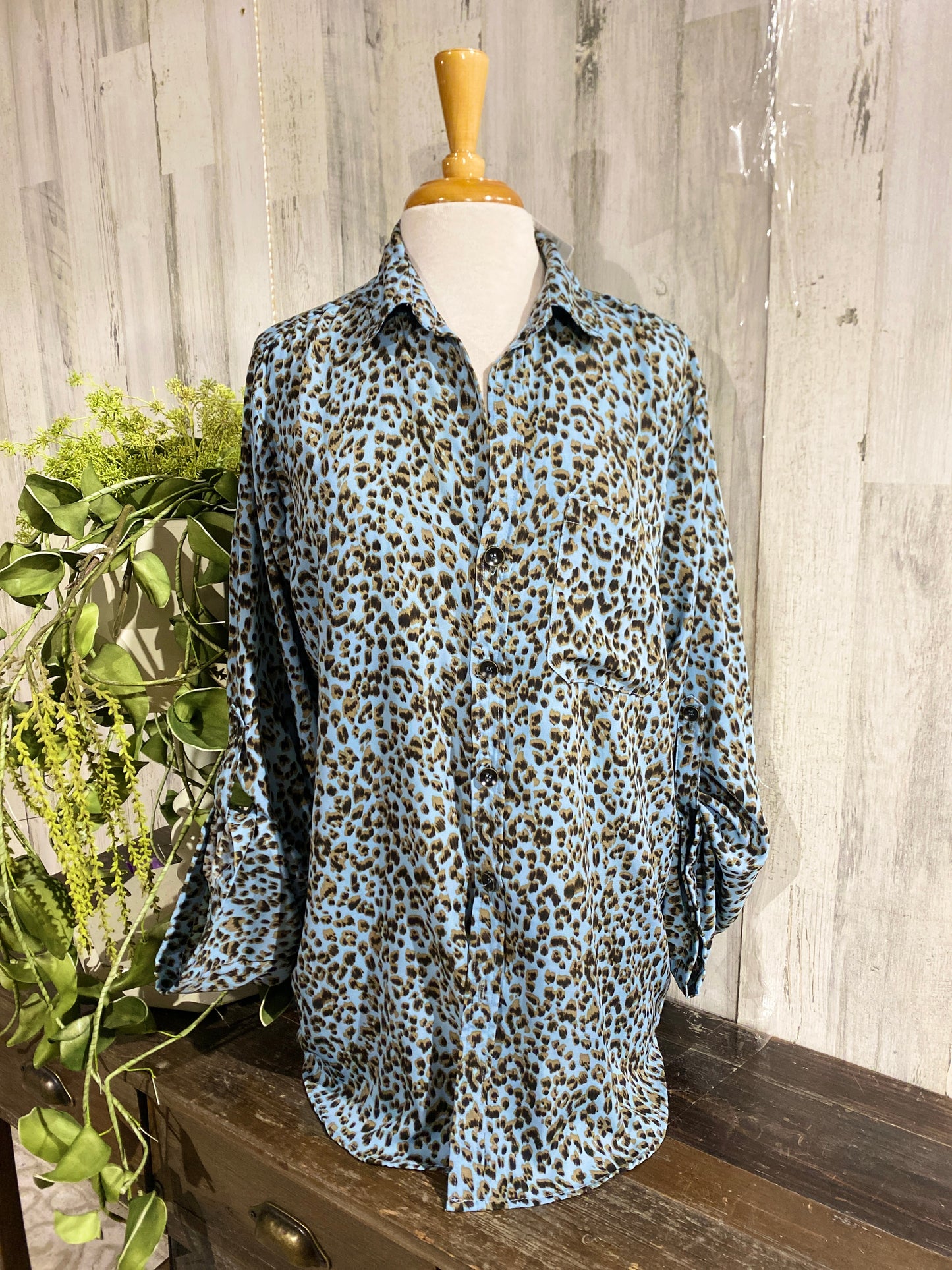 Womens Umgee Button Up Top 1XL