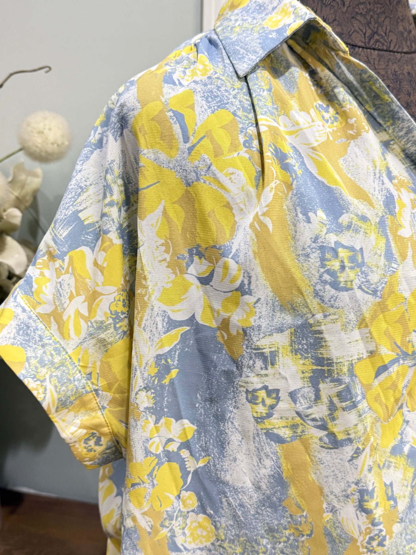 Womens Jodifl Blouse Size Medium EUC