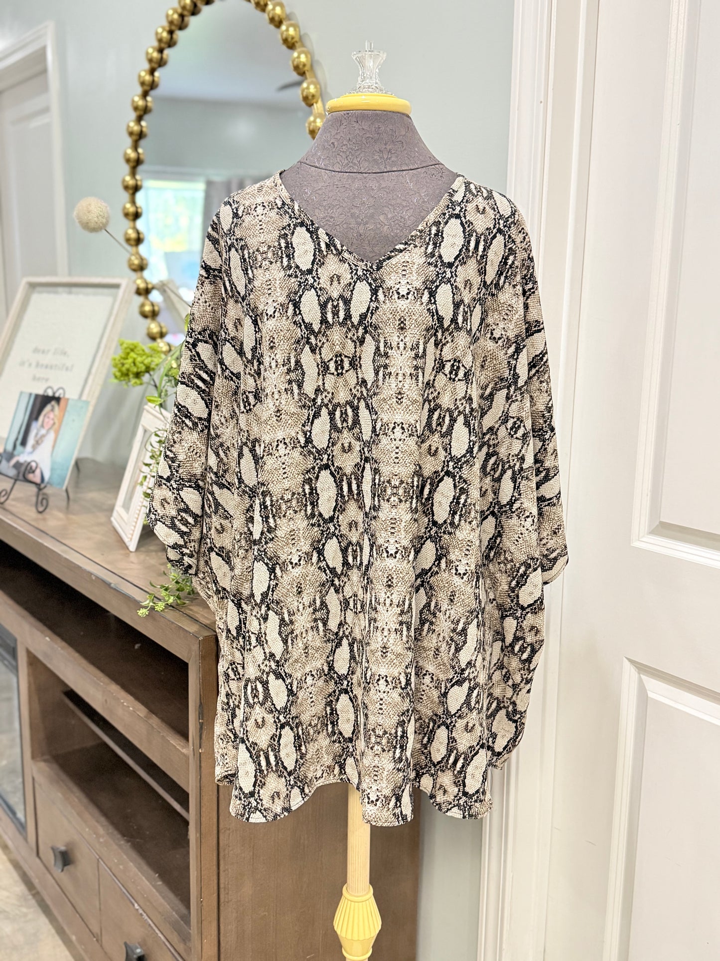 Womens Spin Snake Print Blouse 2X EUC