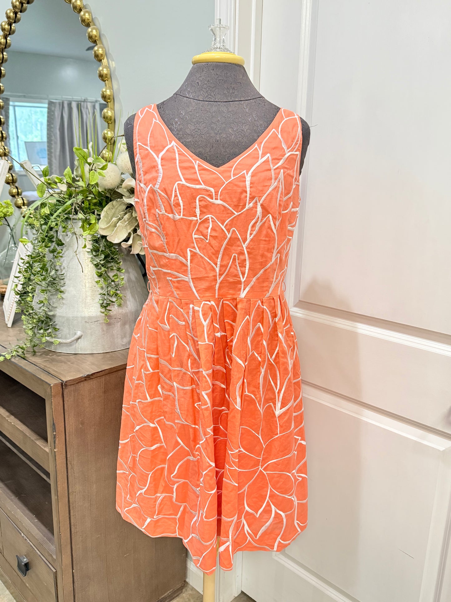 Womens Antonia Melani Embroidered Dress Size 10 EUC