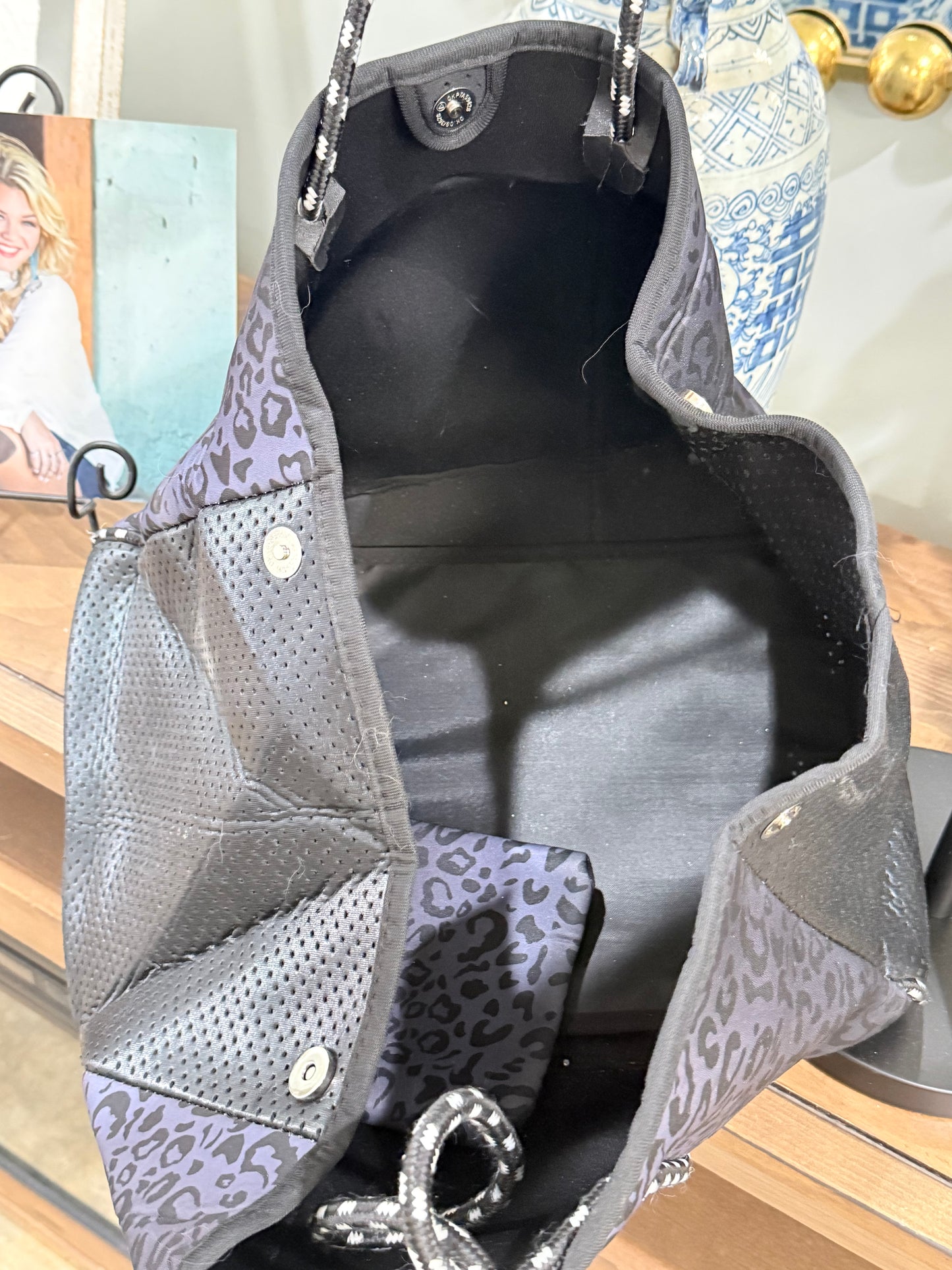 Large Black Neoprene Handbag EUC
