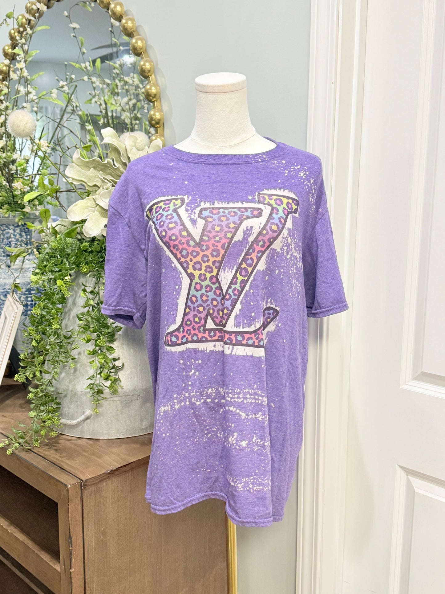 Womens LV Tshirt Large EUC