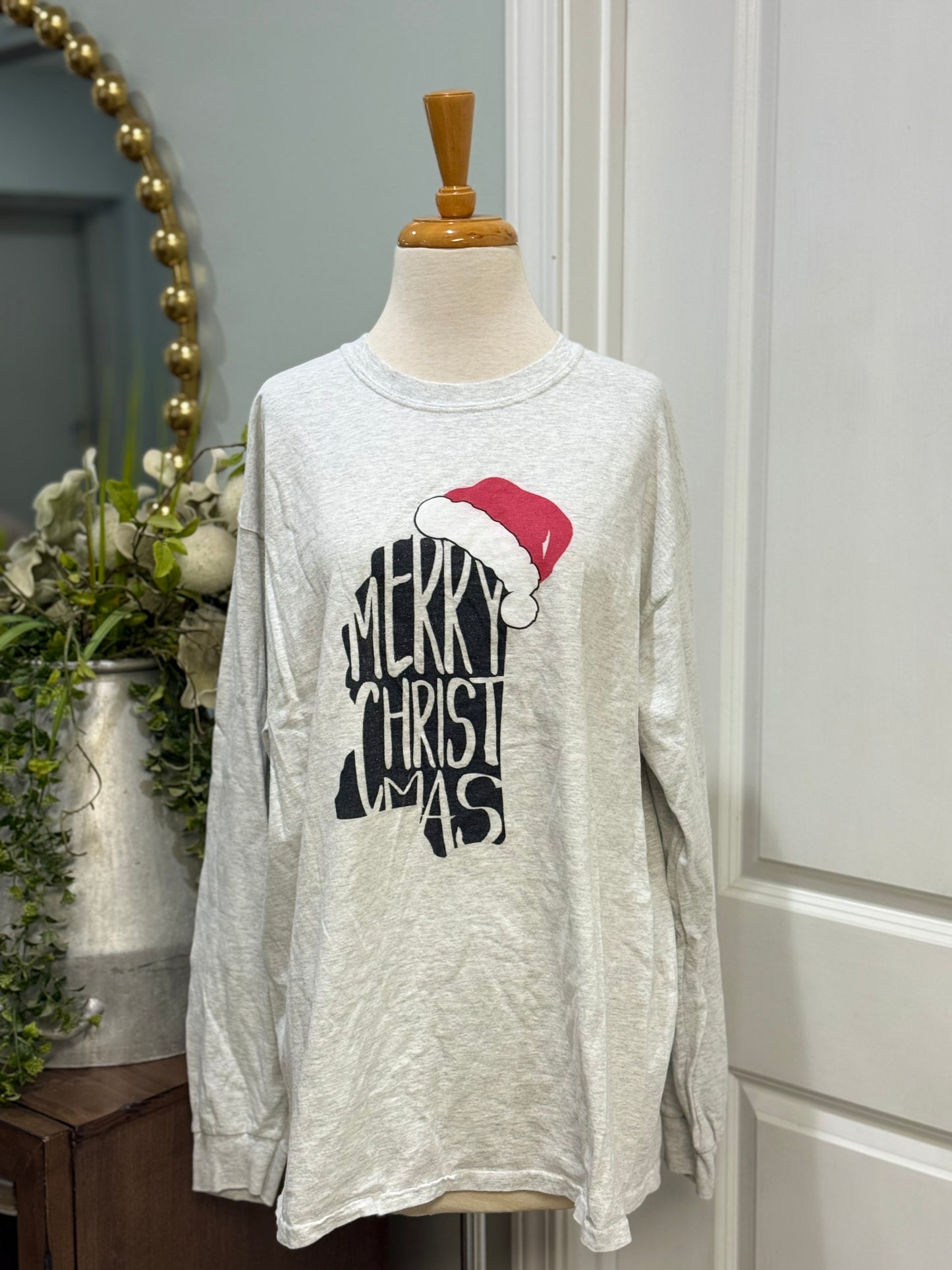 Womens Christmas Tee Size XL