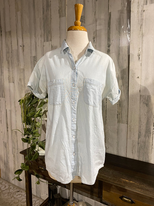 Womens Old Navy Button Up Large