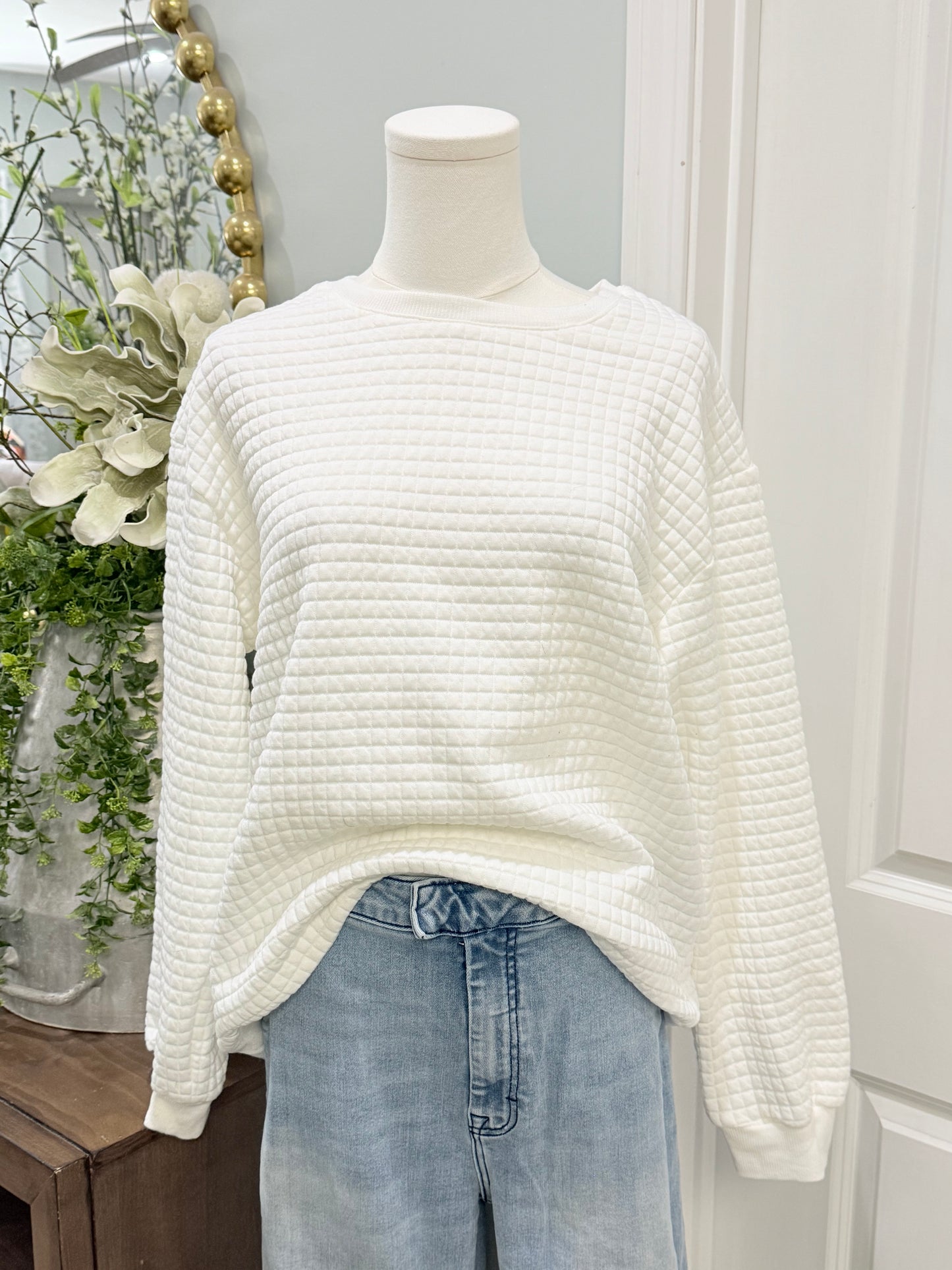 Womens She+Sky Quilted Pullover Small EUC