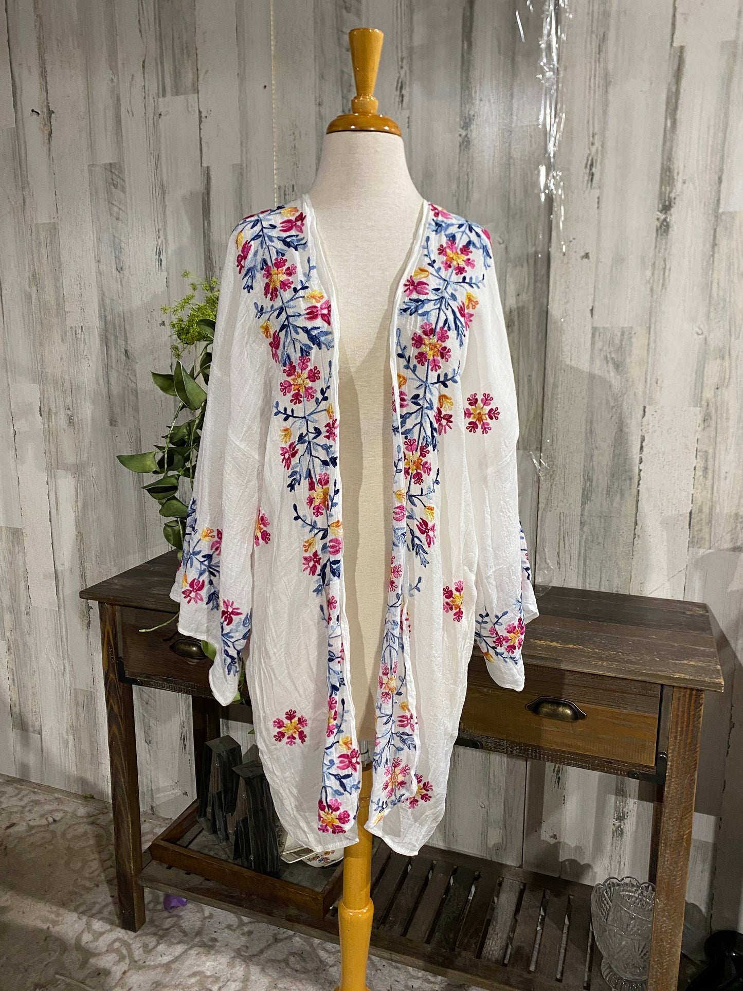 Womens Embroidered Cardigan OSFM