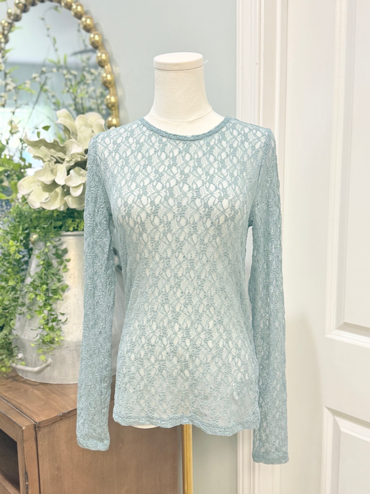 Womens Green Lace Undershirt Medium EUC