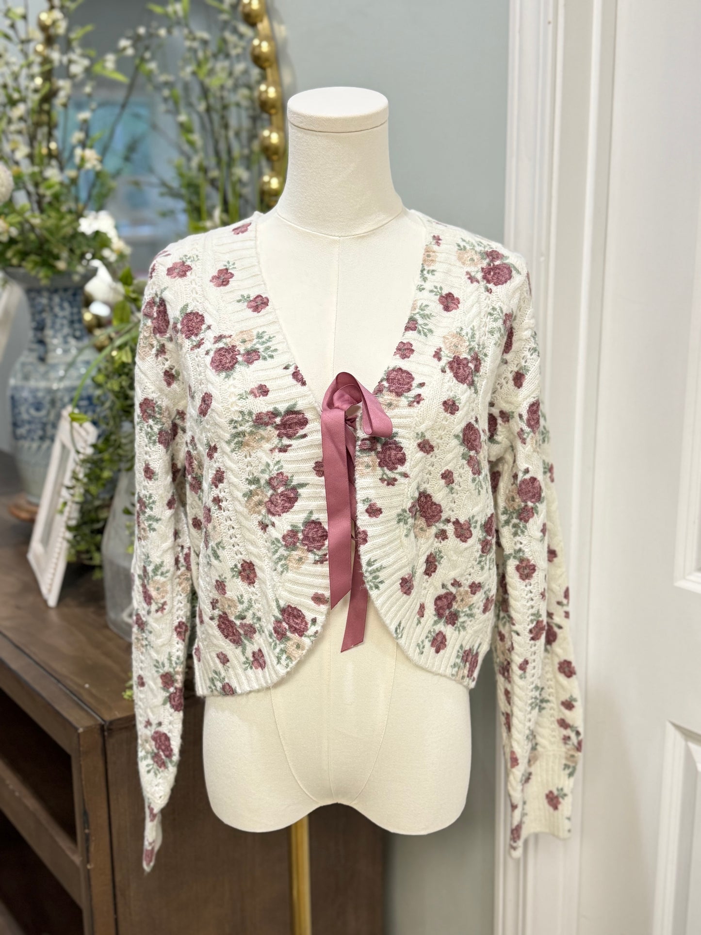 Womens Francesca's floral Sweater Small NWT
