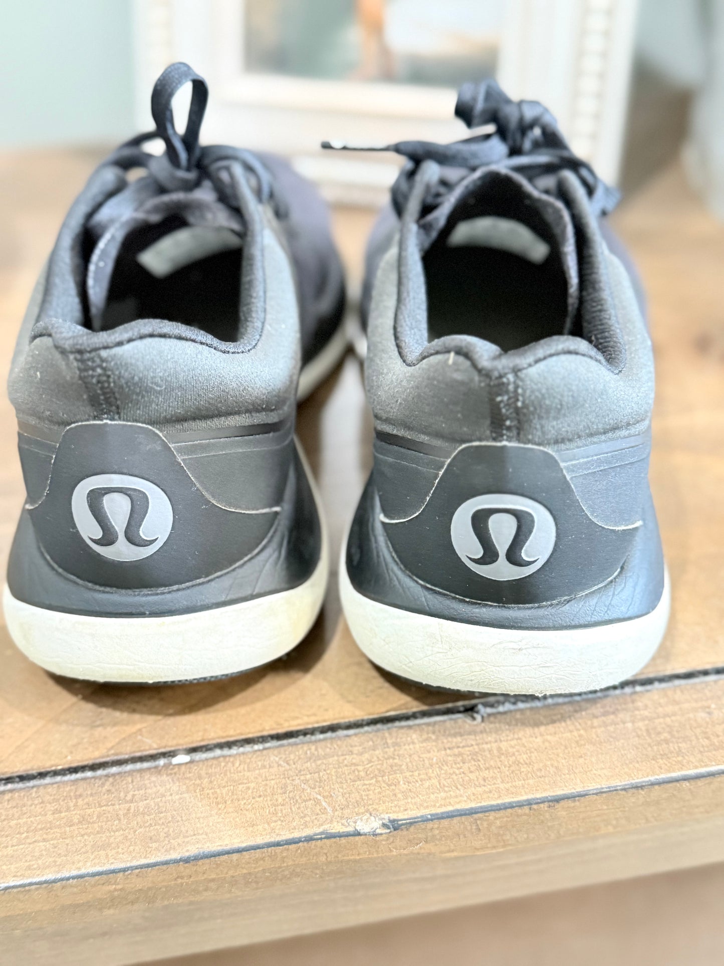 Womens Black Lululemon Tennis Shoes 7.5 EUC