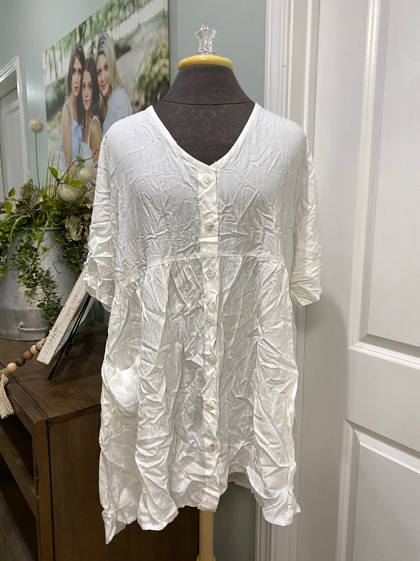 Womens White Flowy Top XLarge