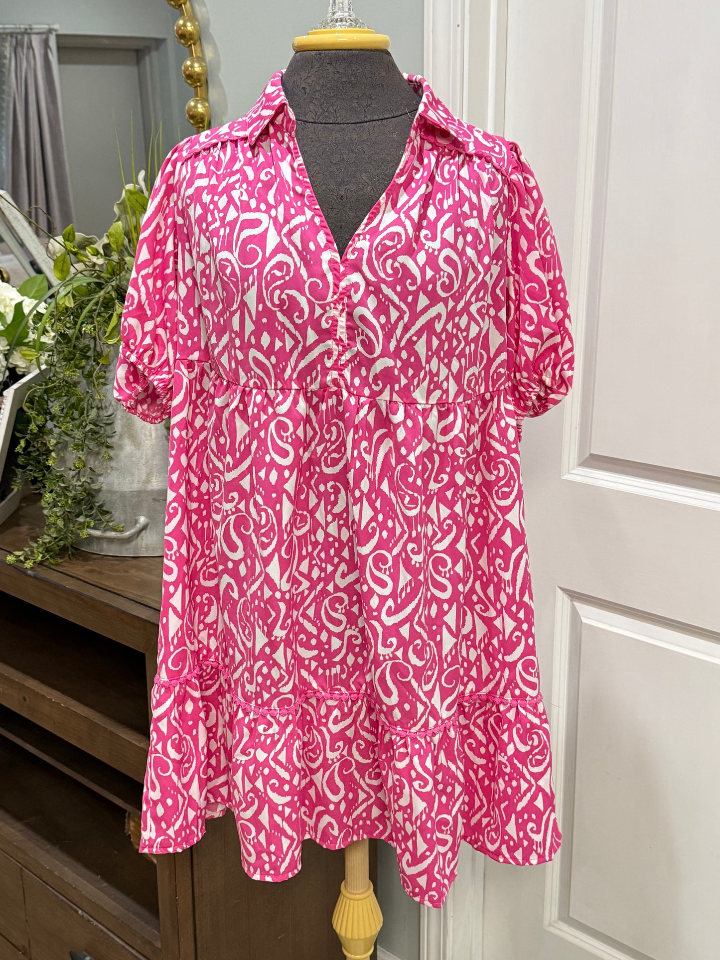 Womens Umgee Pink Damask Dress Medium EUC