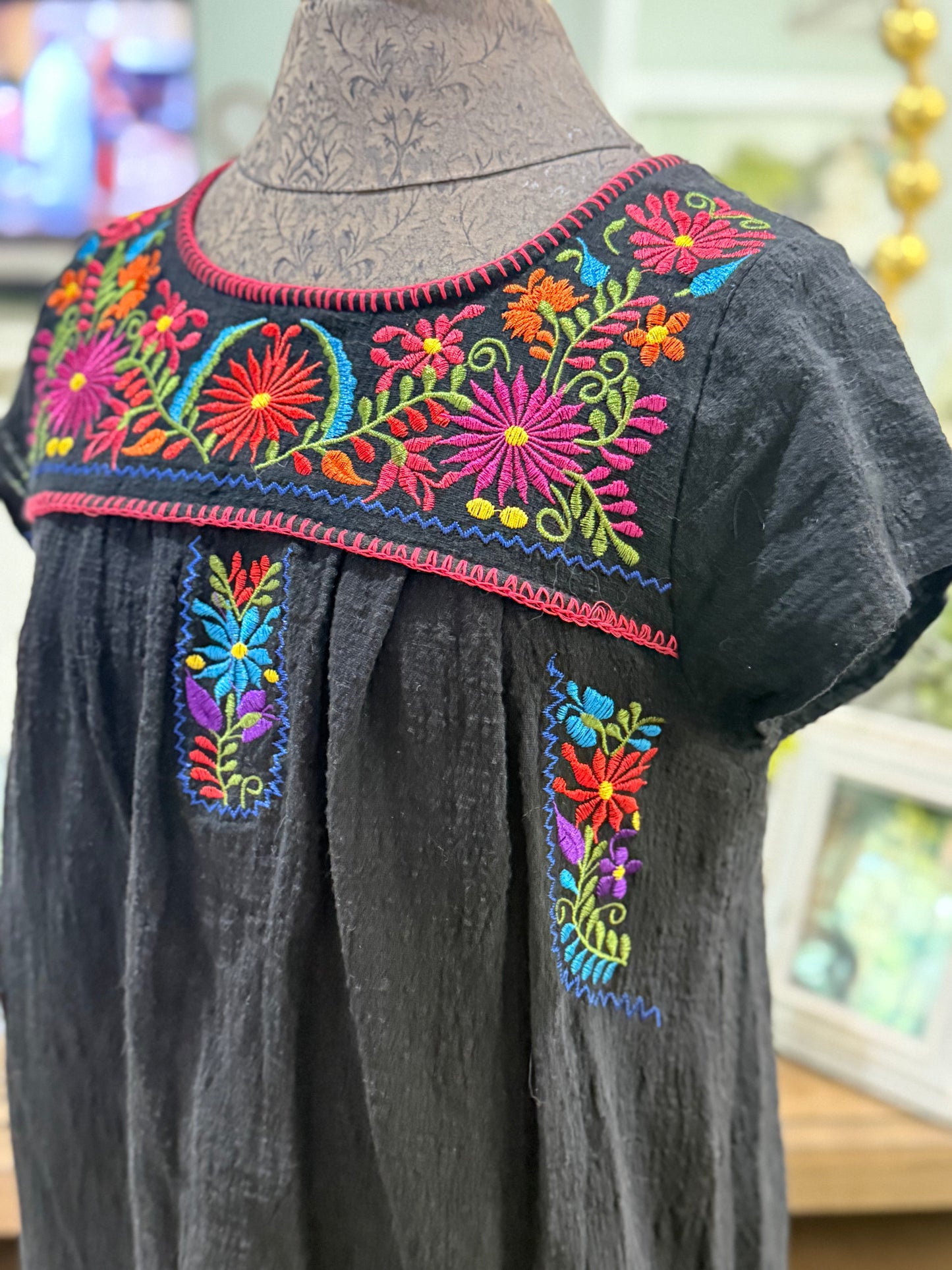 Womens Entro Smocked Dress Small EUC