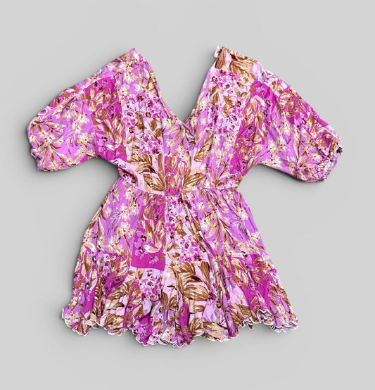 Womens Mainstrip Floral Romper Size Medium EUC