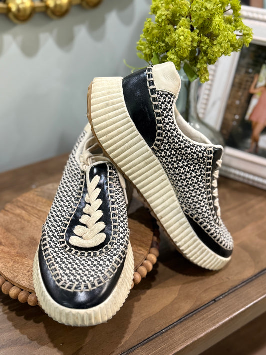 Womens Shu Shop Sneakers Size 10
