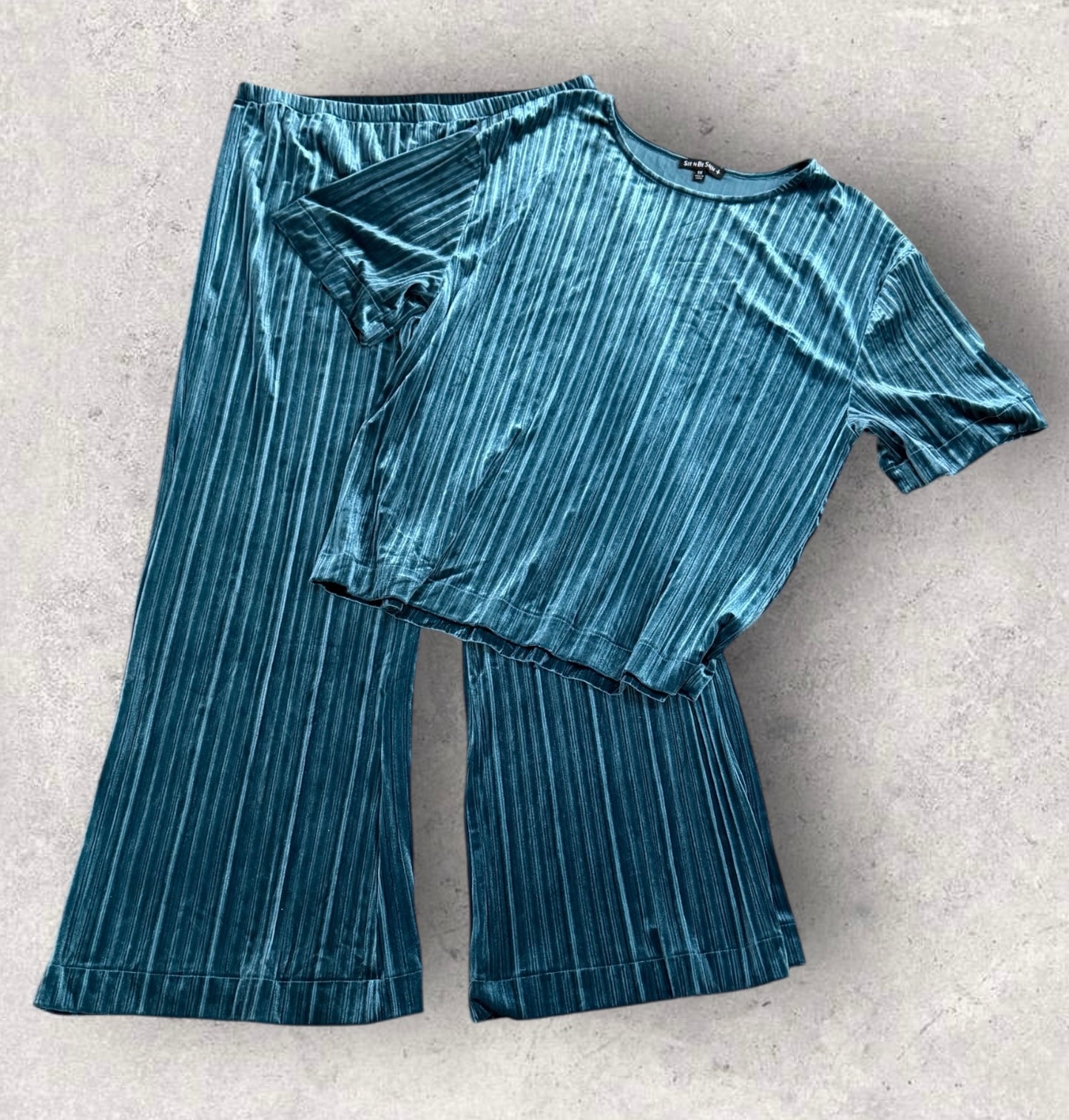 Womens Velvet 2pc Set 1X