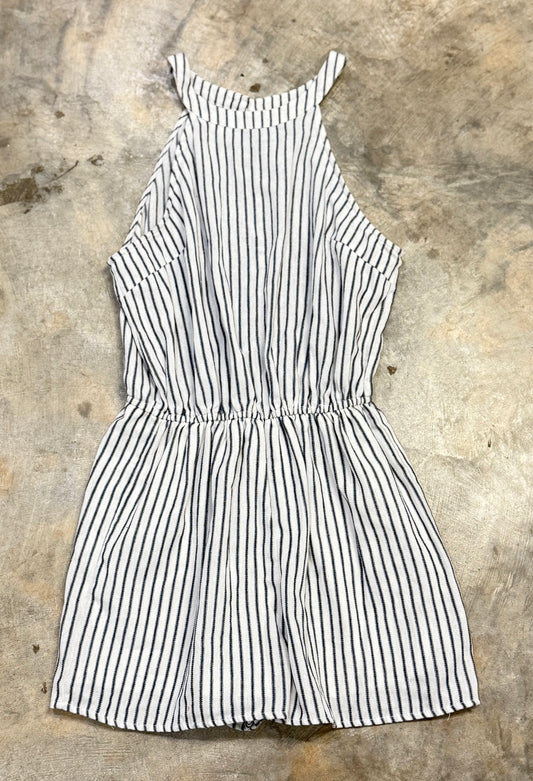 Womens She+Sky Romper Medium EUC