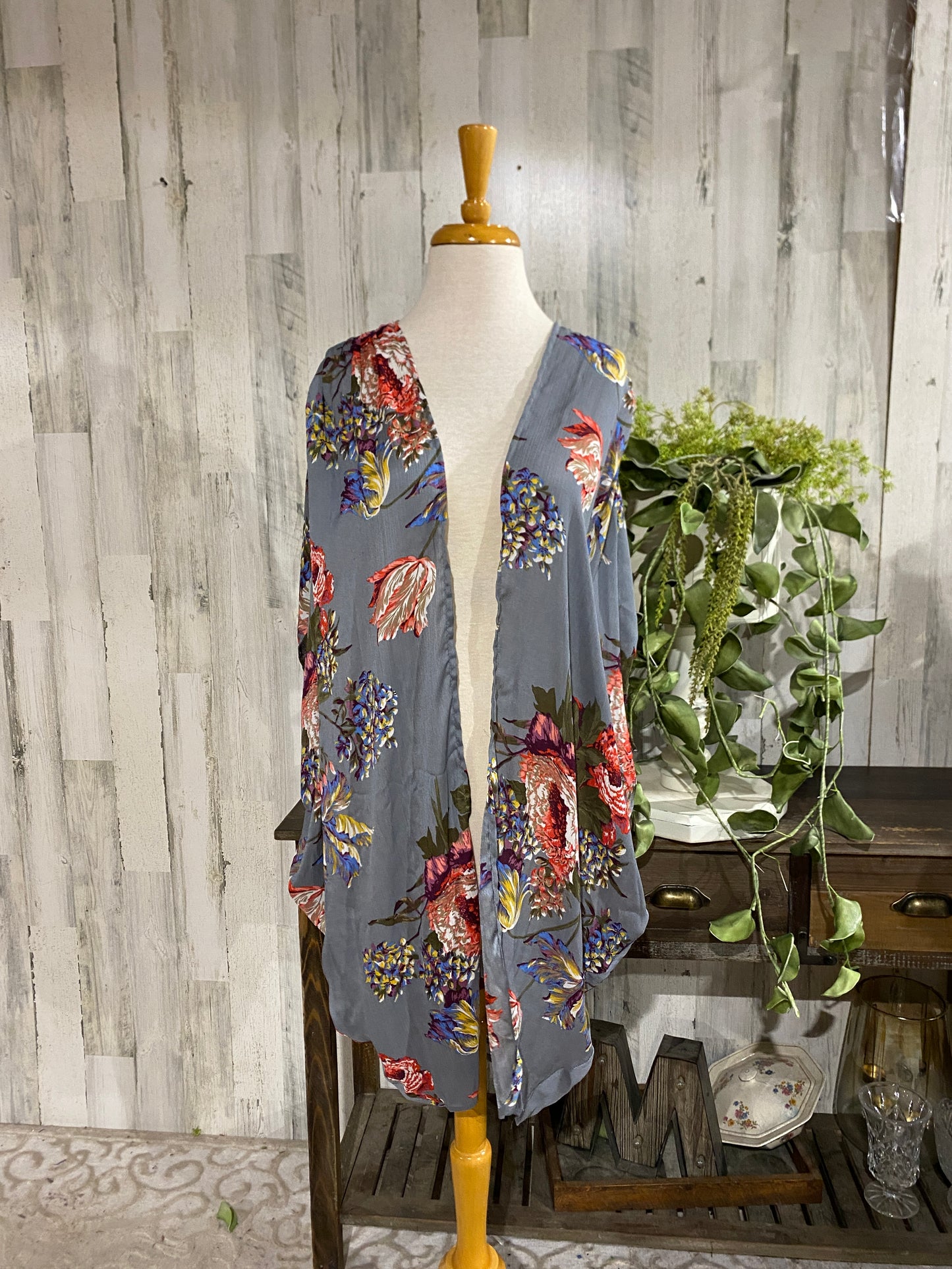 Womens Floral Cardigan Medium