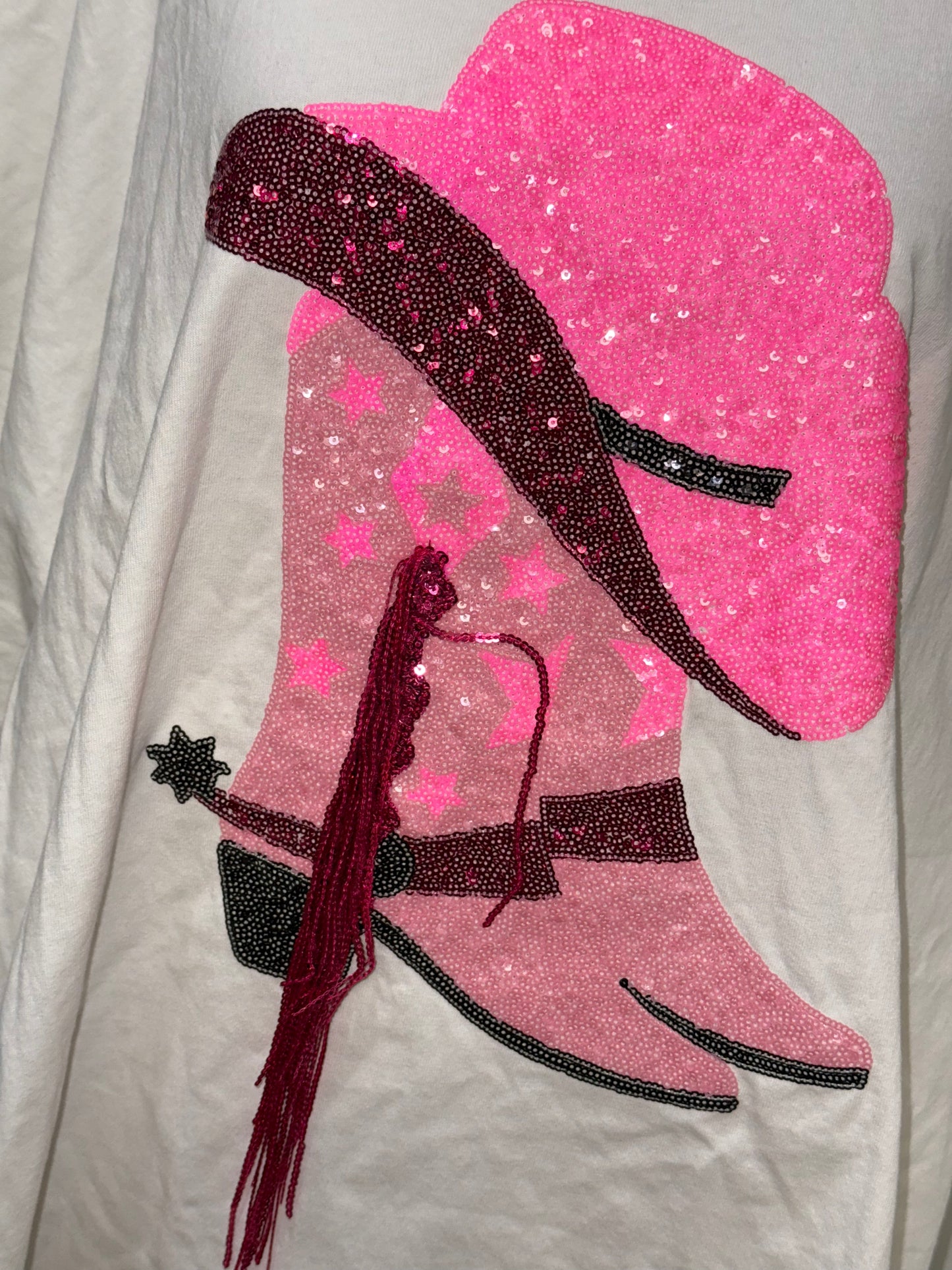 Womens Fantastic Fawn Sequin Cowgirl Tshirt Size Med OVERSIZED NWT $60